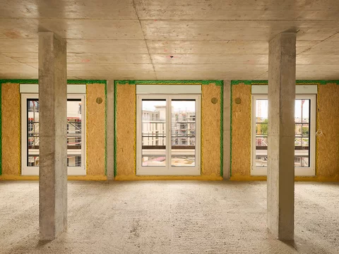 Foto: Gottlob Rommel – Innenausbau im Holzhybridbau mit Betontragwerk und Holzbauelementen
